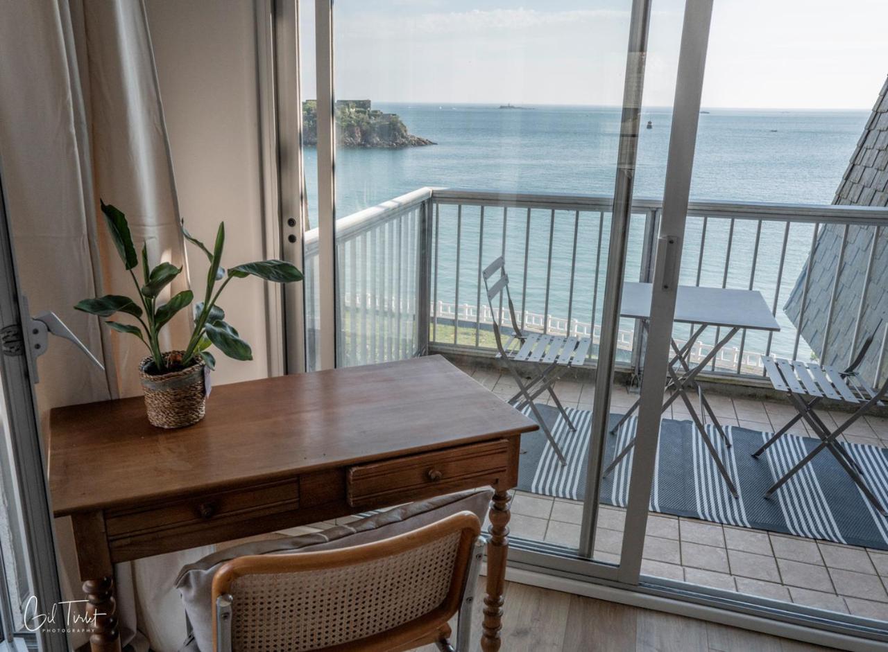 Appartement Pied Dans L'Eau - La Comtesse Saint-Quay-Portrieux Exterior photo