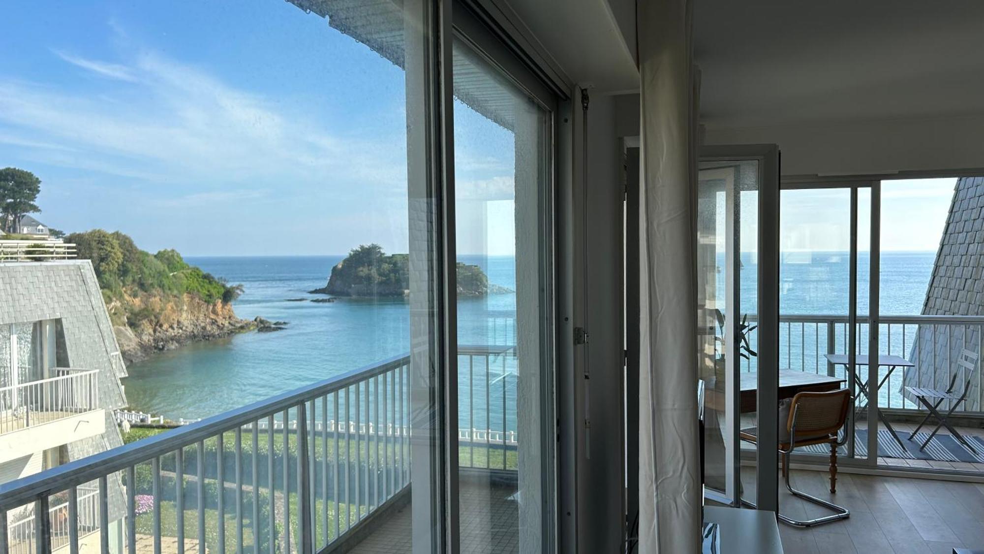 Appartement Pied Dans L'Eau - La Comtesse Saint-Quay-Portrieux Exterior photo